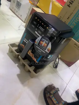 Hisense H06FBK1S3 Air Fryer 6.3L 1700W for Crispy Homemade Food