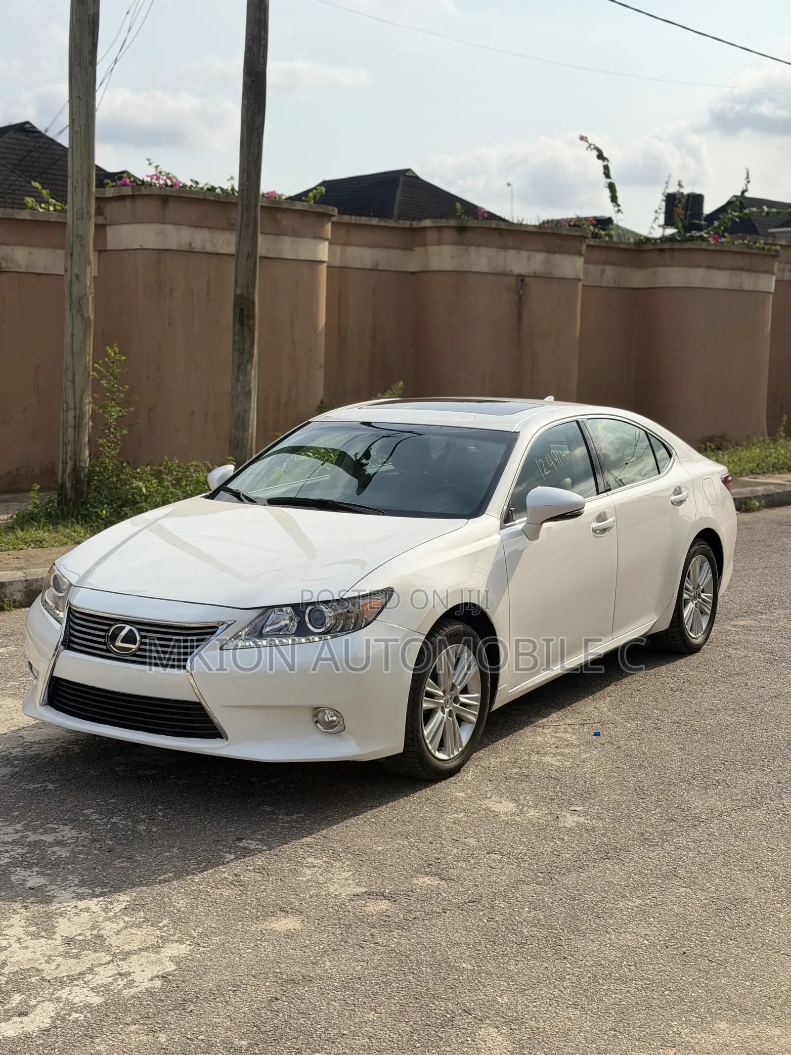 Lexus ES 2015 White