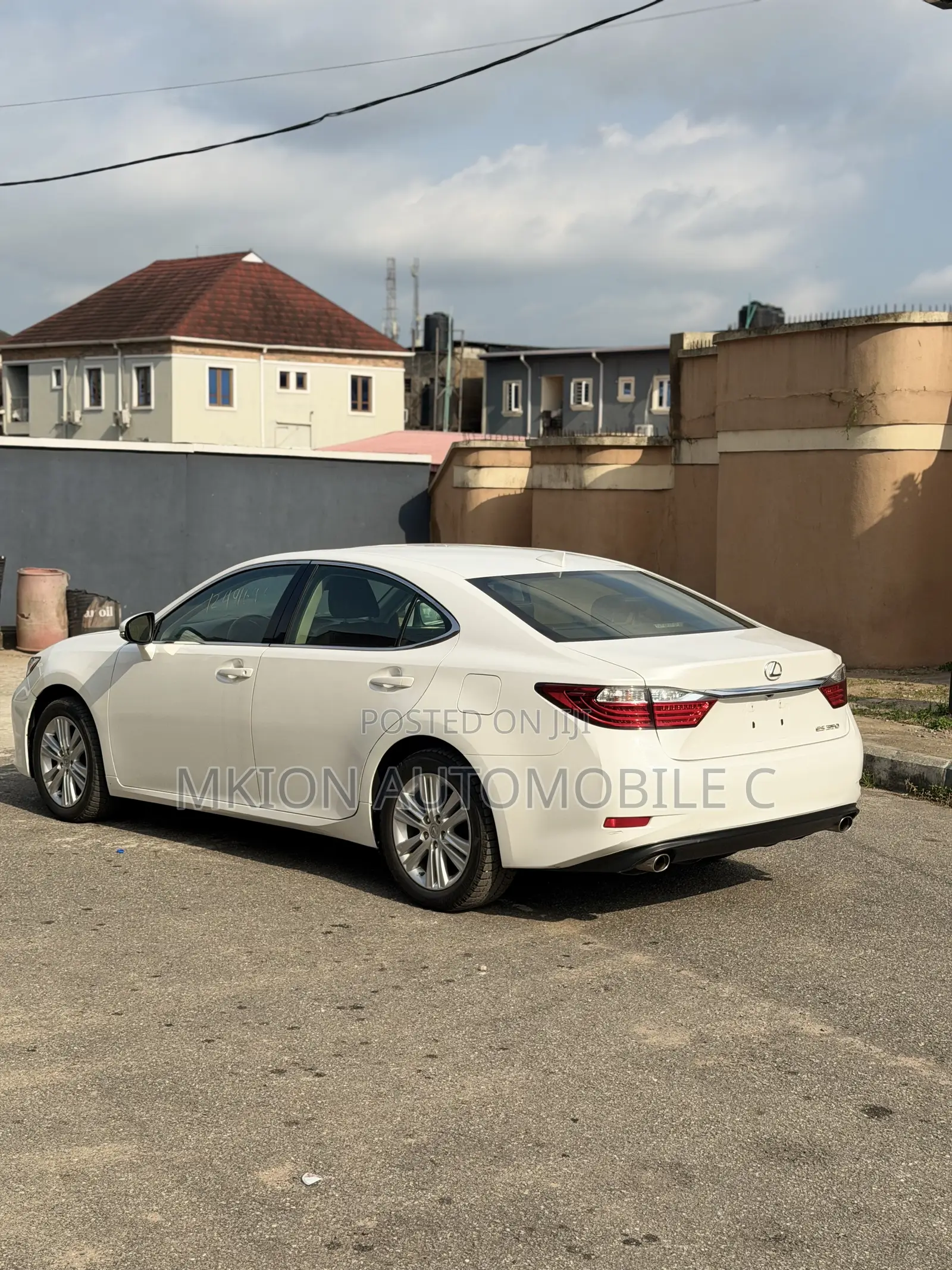 Lexus ES 2015 White