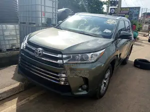 Toyota Highlander 2014 Green