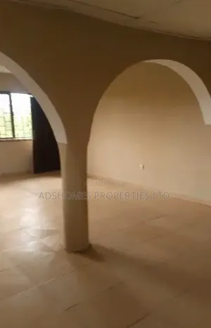 3bdrm Block of Flats in Mile 12 for rent