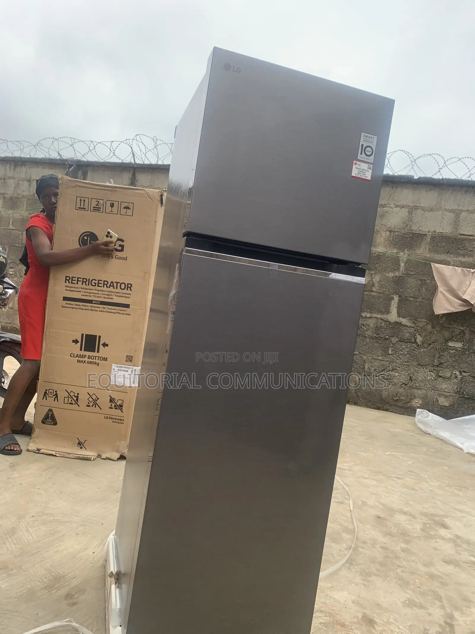 LG 287L Refrigerator – Contemporary Style and Useful Storage