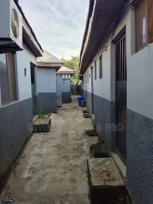 1bdrm Block of Flats in Dutse-Alhaji for rent