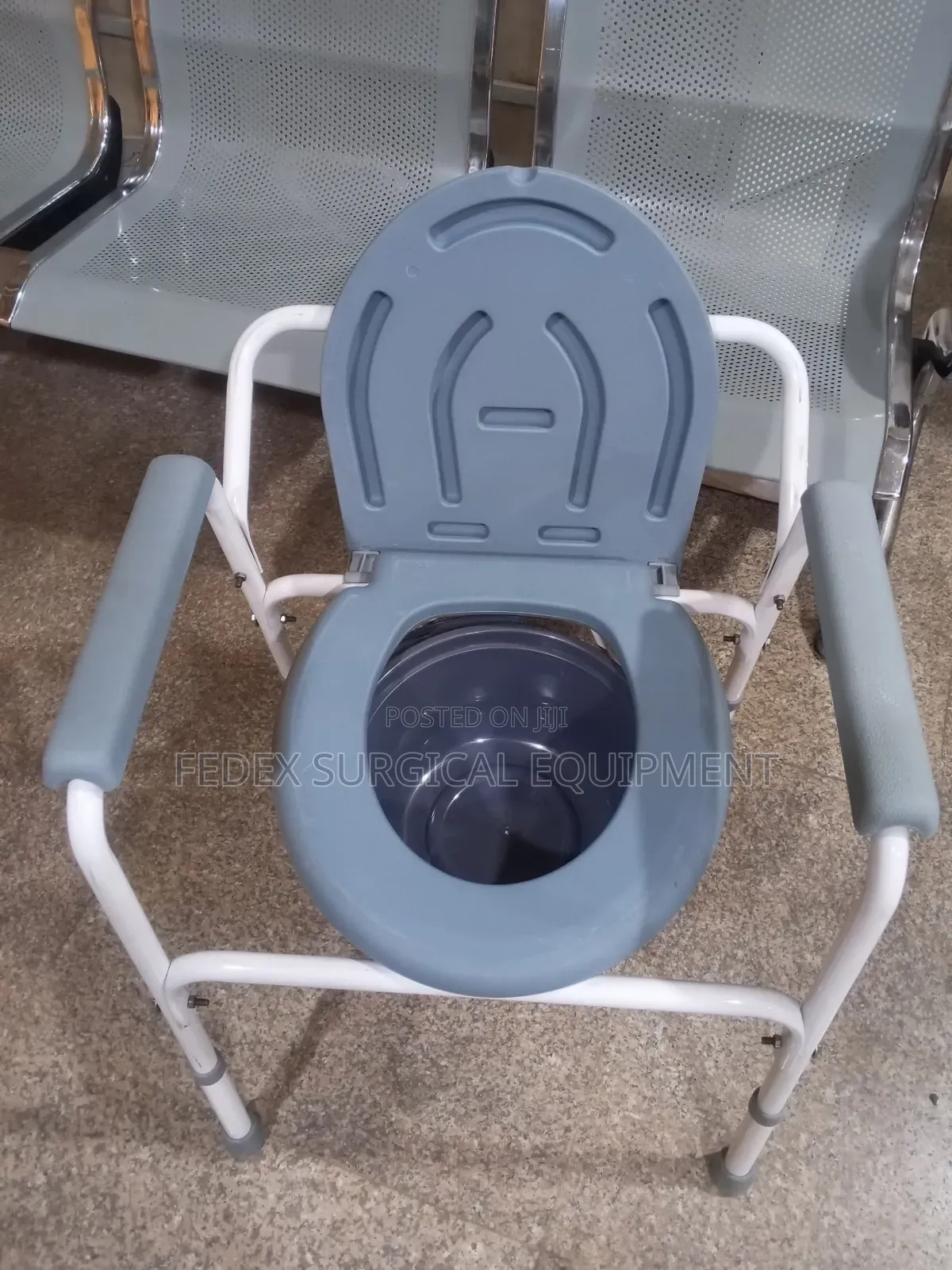 Commode Chair