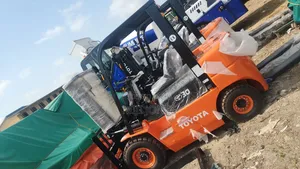 > *Brand New 3 Ton Toyota 30 Forklift Automatic Diesel Lagos*
