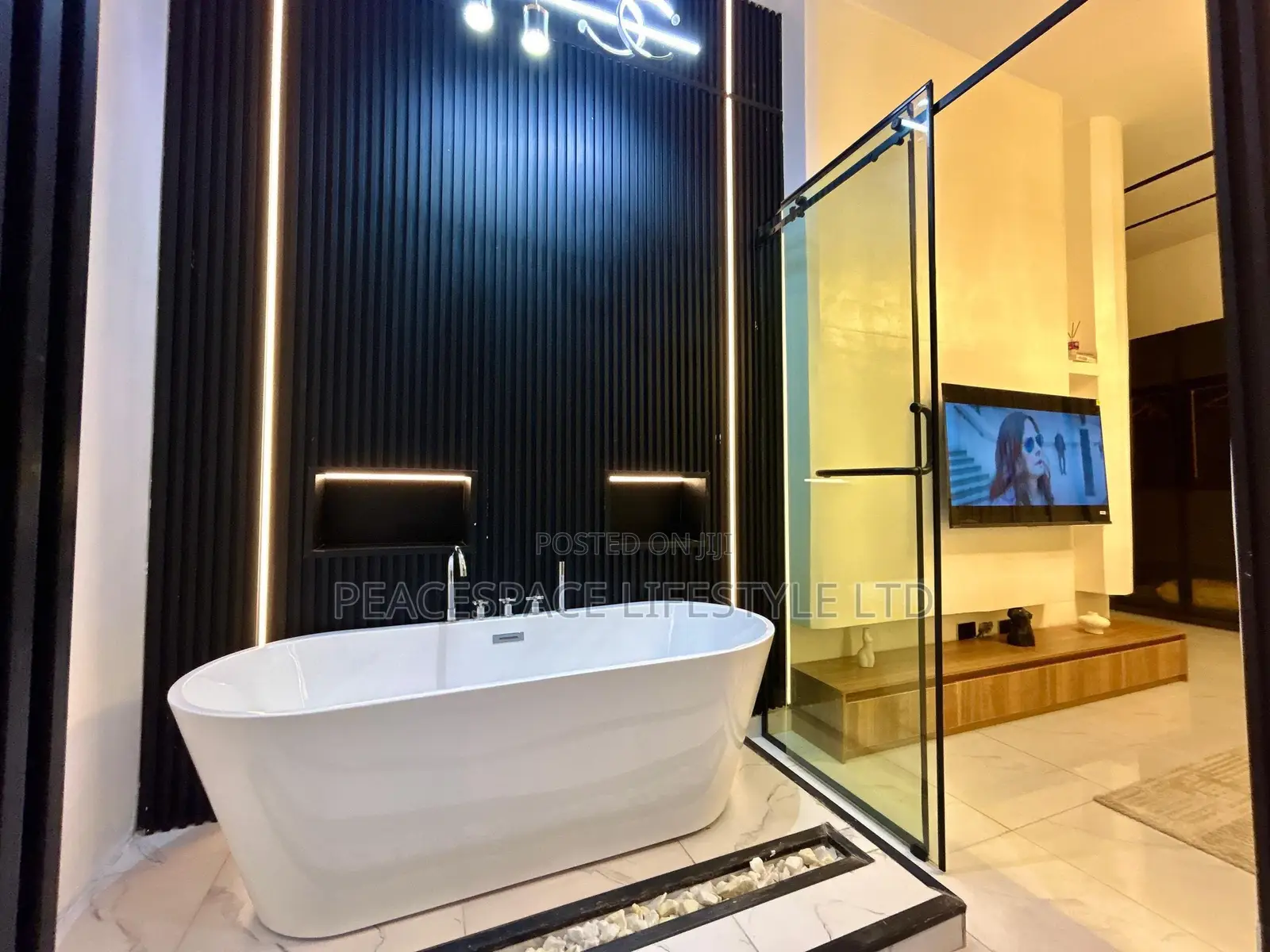 Luxury 2 & 3-Bedroom Apartments