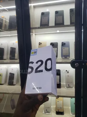 New Samsung Galaxy S20 FE 5G 128 GB White