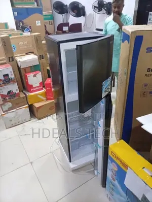Ideal Office Fridge: Skyrun BCD-145A Compact Design