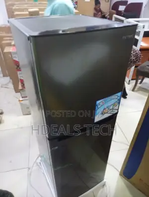 Ideal Office Fridge: Skyrun BCD-145A Compact Design