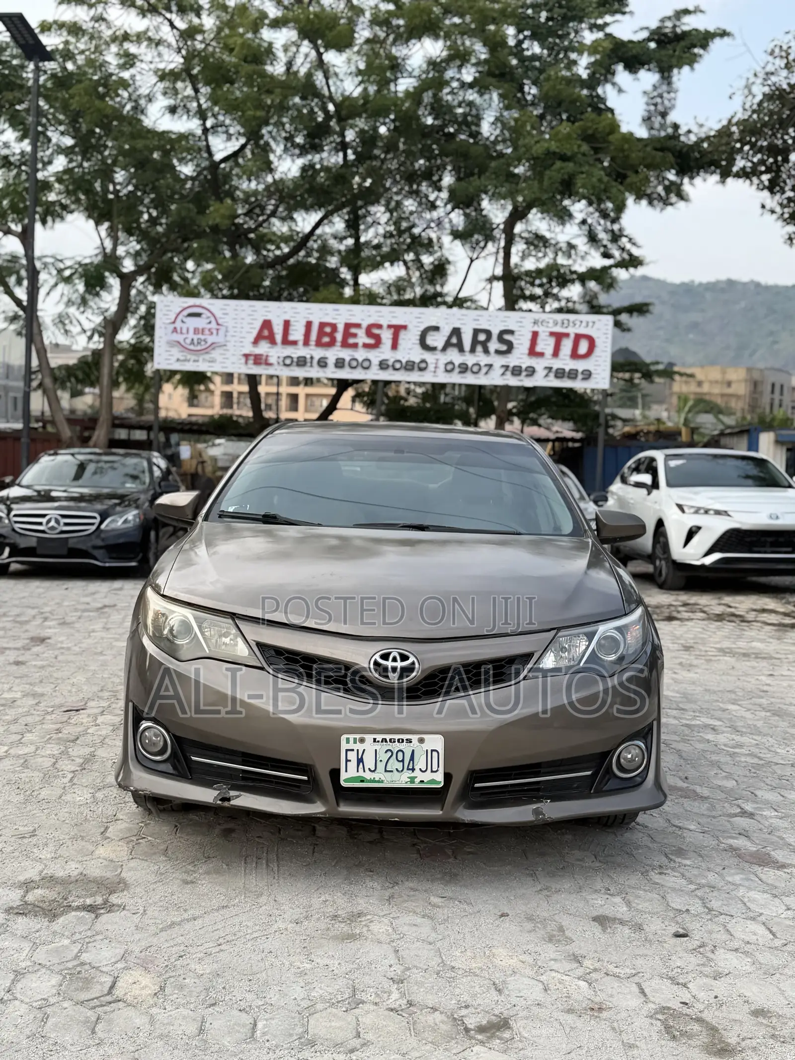 Toyota Camry 2014 Brown