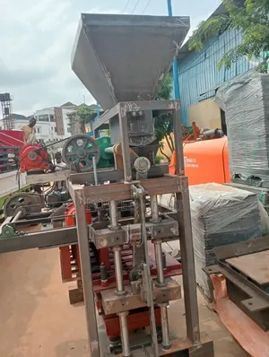 Qtj4-25 Concrete Block Making Machine