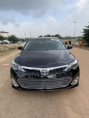 Toyota Avalon XLE 4dr Sedan (3.5L 6cyl 6A) 2014 Black