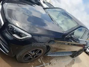 Mercedes-Benz GLC-Class 2017 Black