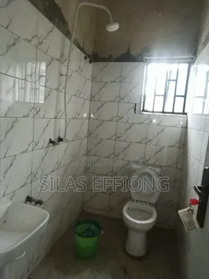 2bdrm Block of Flats in Uyo for rent