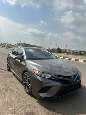 Toyota Camry 2019 Gray