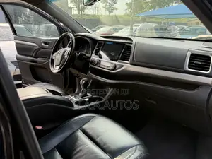 Toyota Highlander 2016 Black