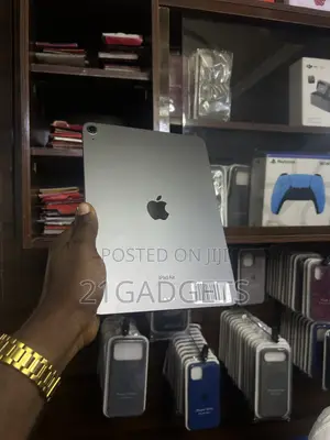 Apple iPad 5 (2022) 64 GB Silver