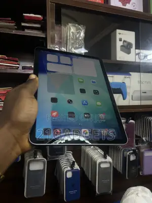 Apple iPad 5 (2022) 64 GB Silver