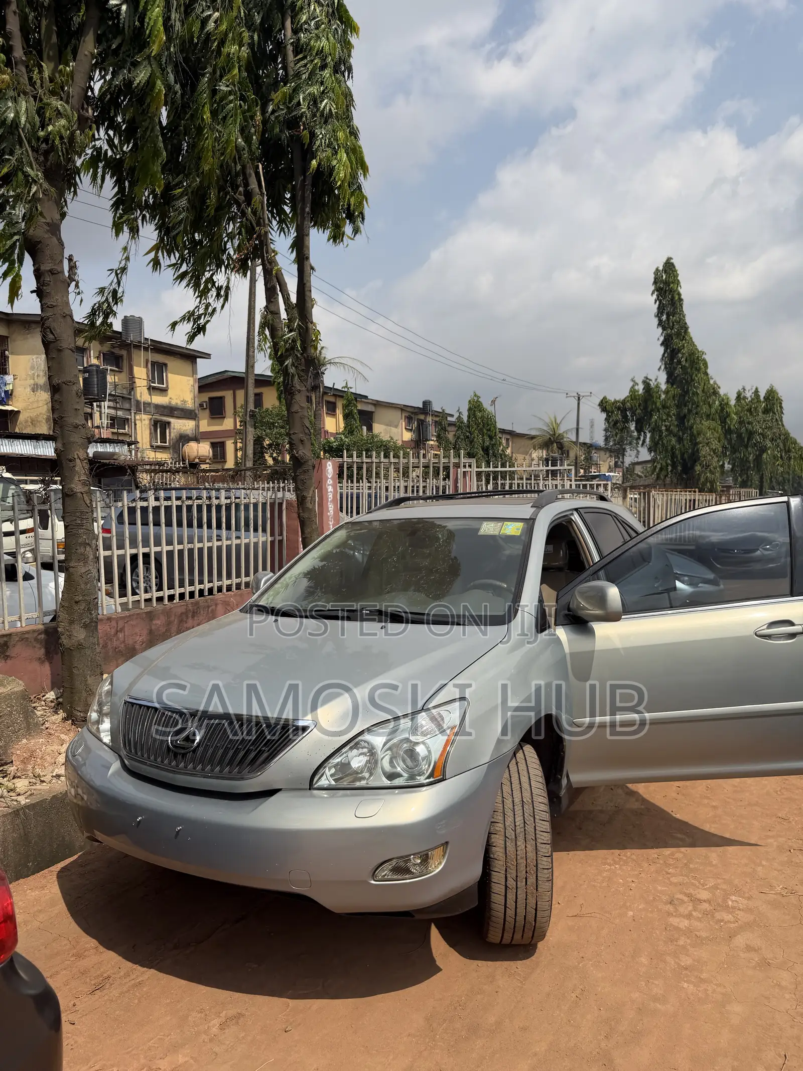Lexus RX 330 2004 Gold