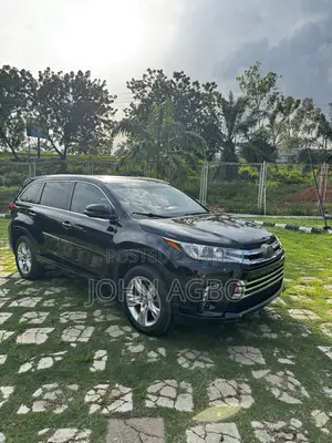 Toyota Highlander Limited 4dr SUV AWD (3.5L 6cyl 6A) 2014 Black