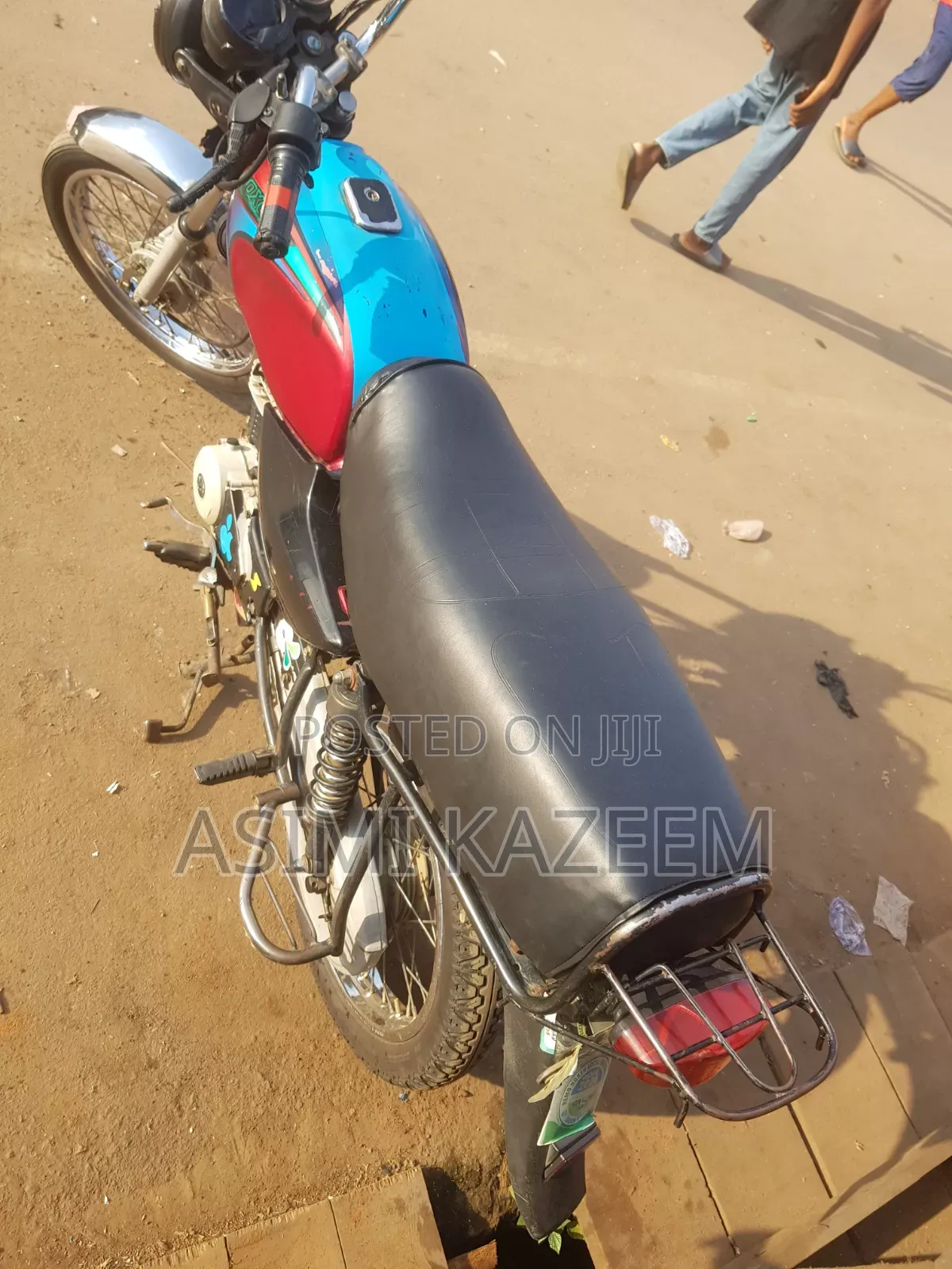 Bajaj Boxer 2023 Red
