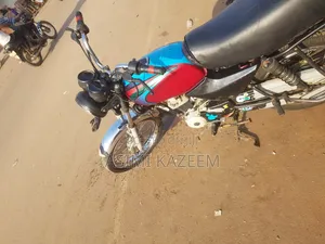 Bajaj Boxer 2023 Red