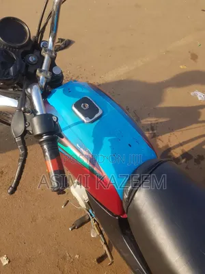 Bajaj Boxer 2023 Red