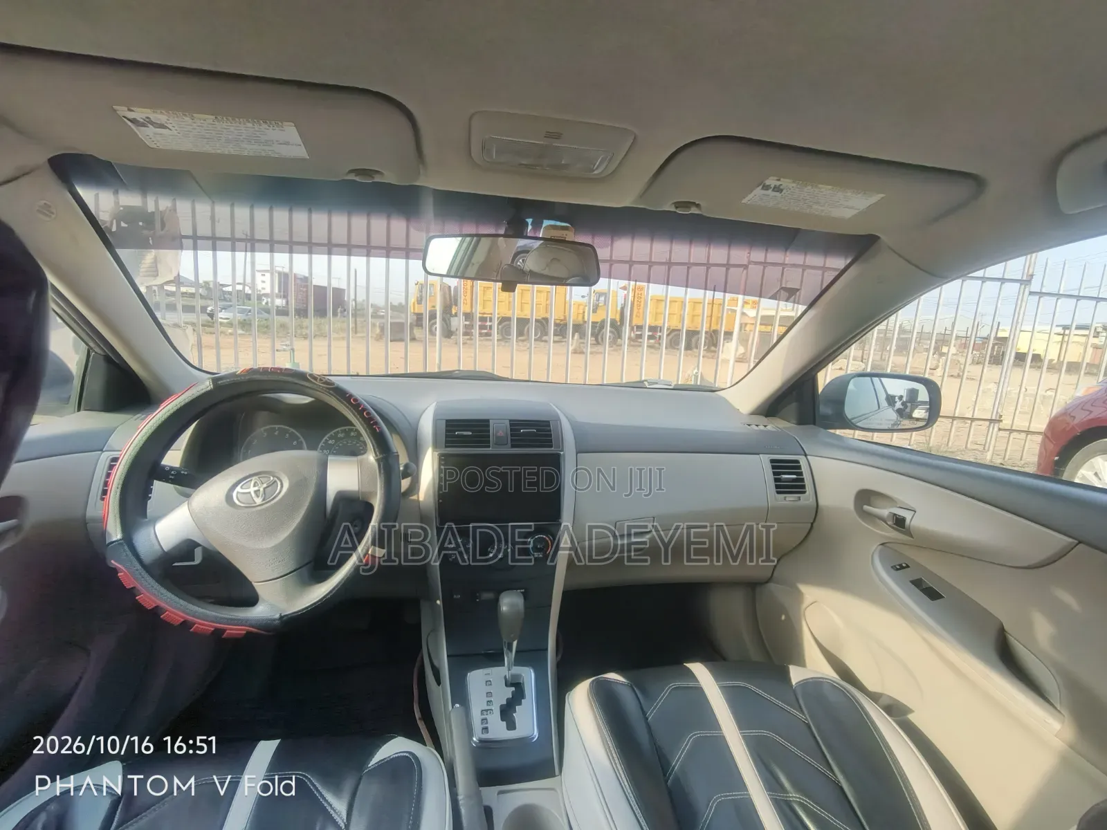 Toyota Corolla 2011 Gold