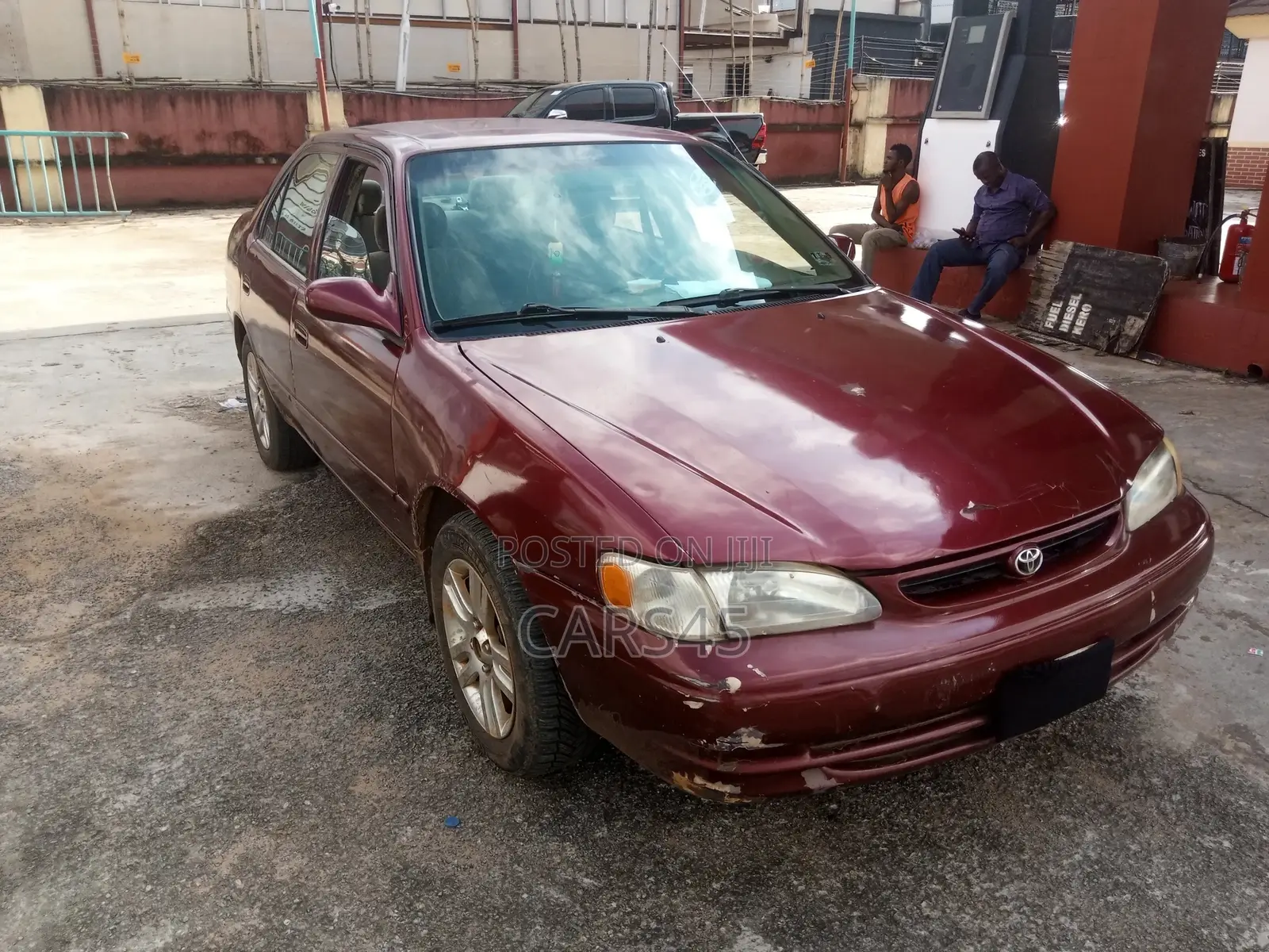 Toyota Corolla 2000 Red