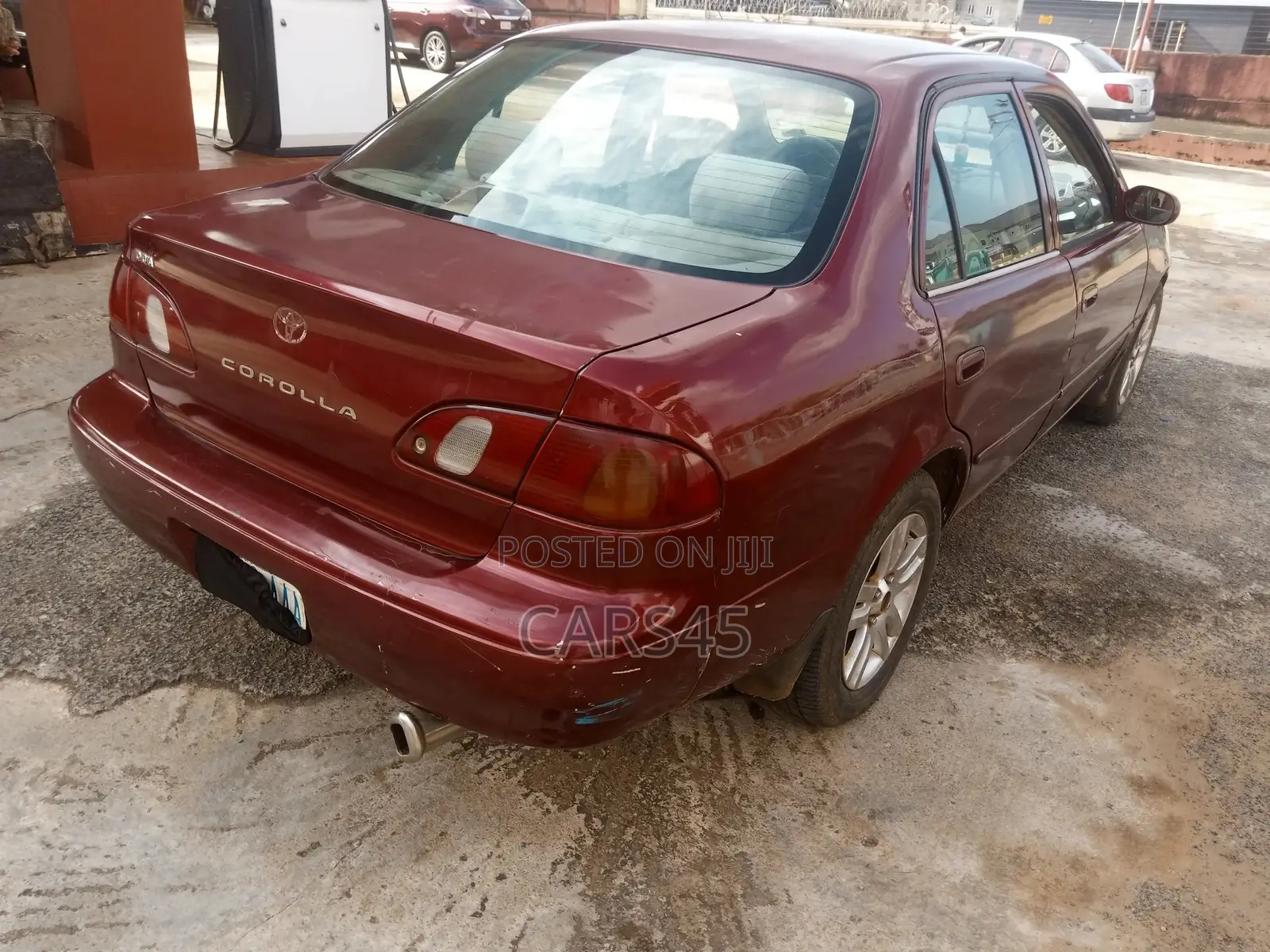 Toyota Corolla 2000 Red