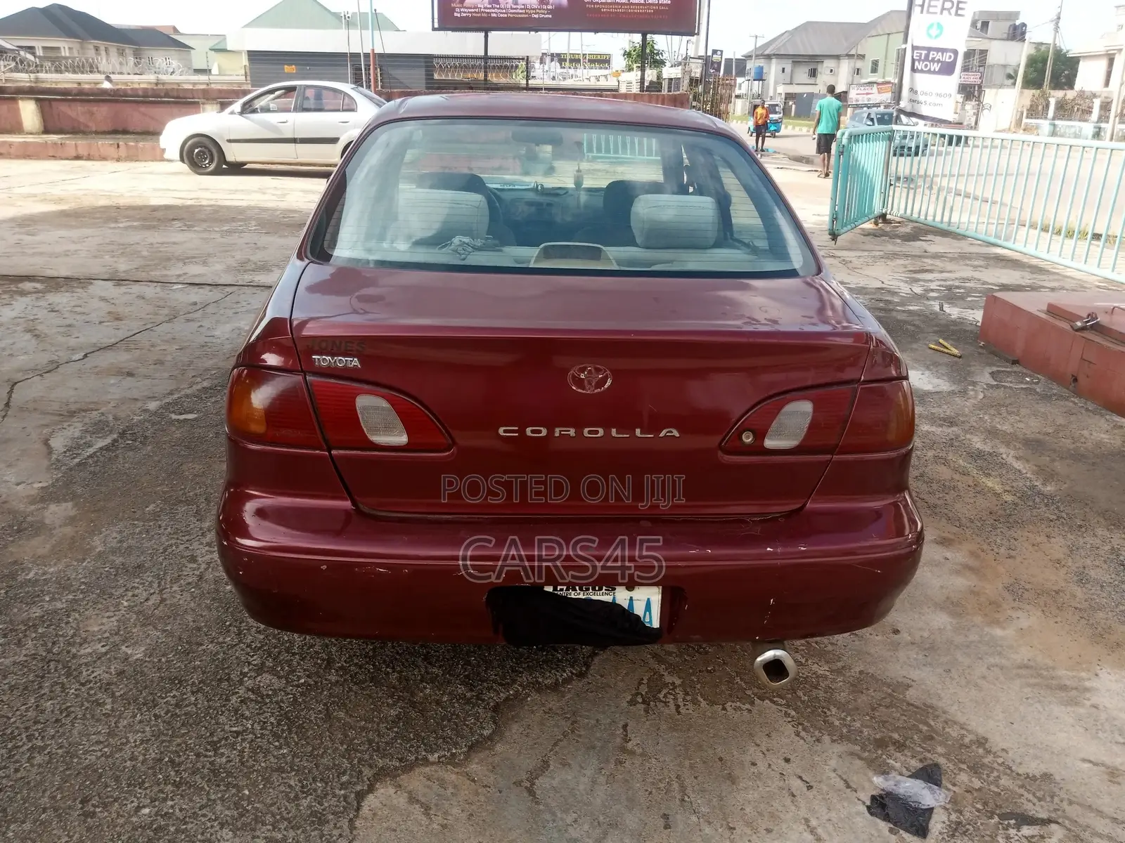 Toyota Corolla 2000 Red