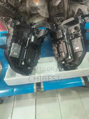 Brand New Cadillac Escalade Head Lamp