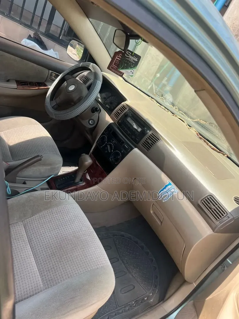 Toyota Corolla Sedan 2005 Green