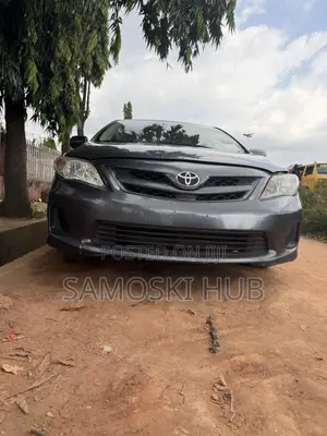 Toyota Corolla 2012 Gray
