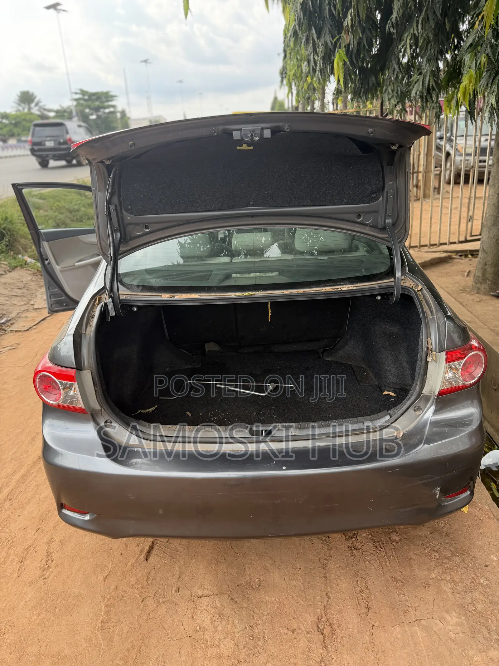 Toyota Corolla 2012 Gray