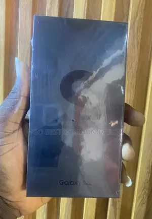 New Samsung Galaxy S22 5G 128 GB Black