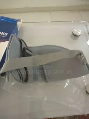 Adjustable Orthopedic Arm Sling for Daily Use