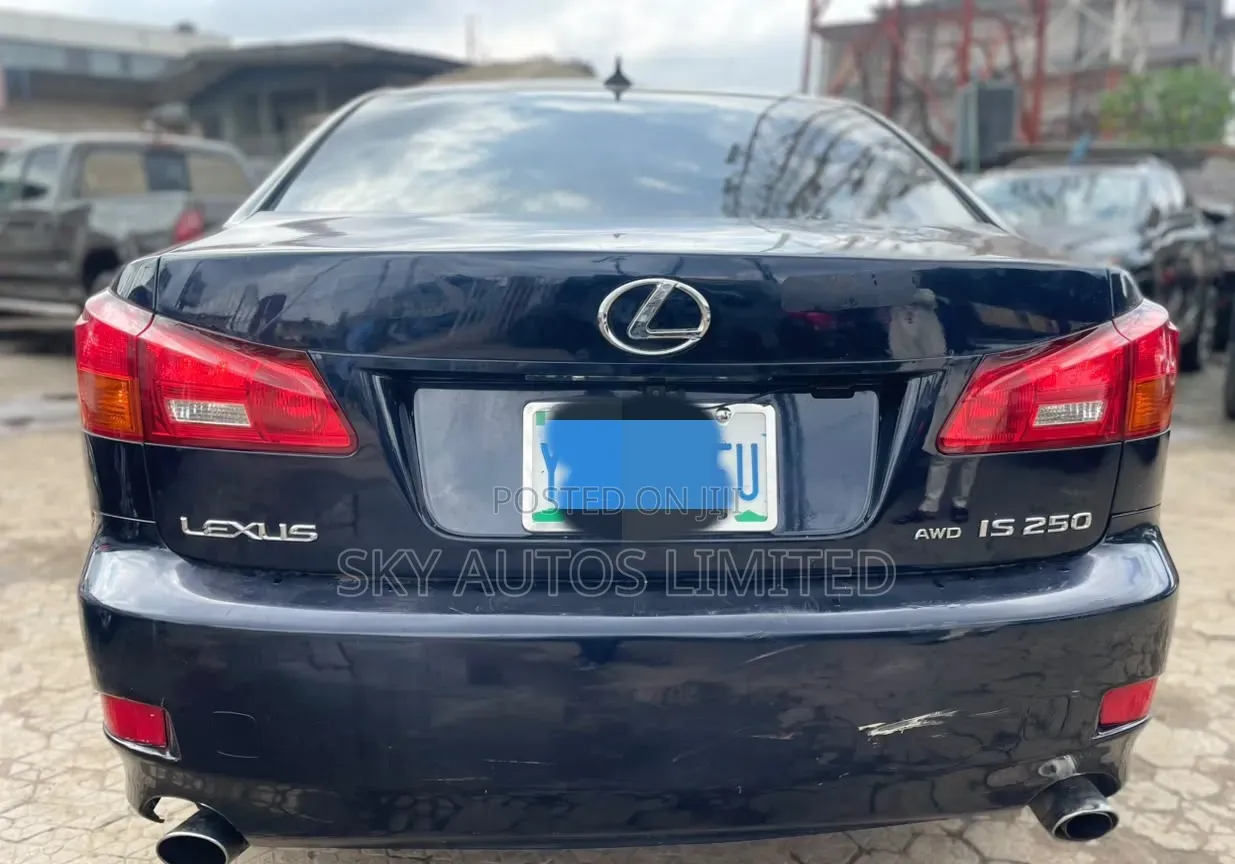 Lexus IS 250 2009 Blue