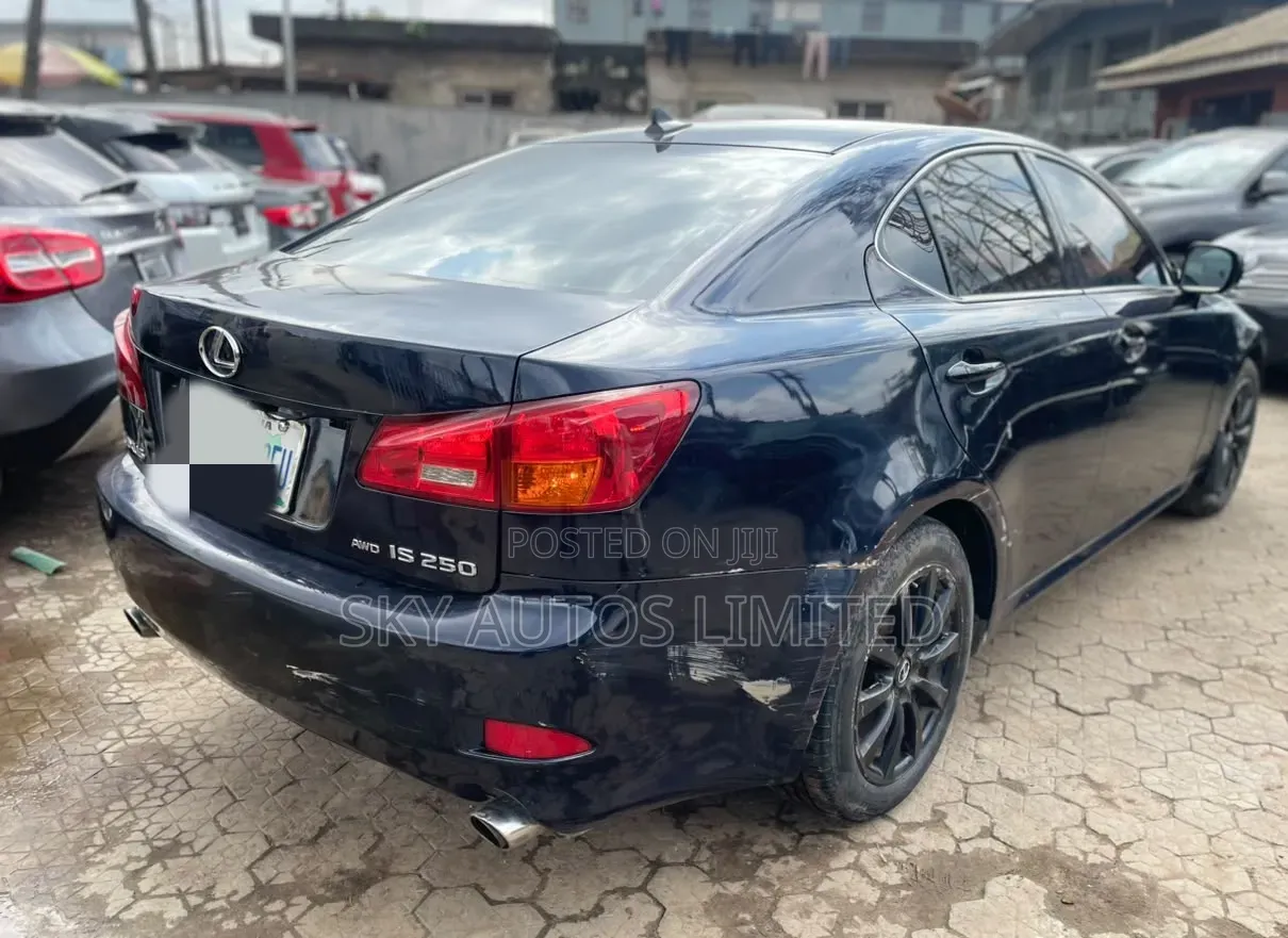 Lexus IS 250 2009 Blue