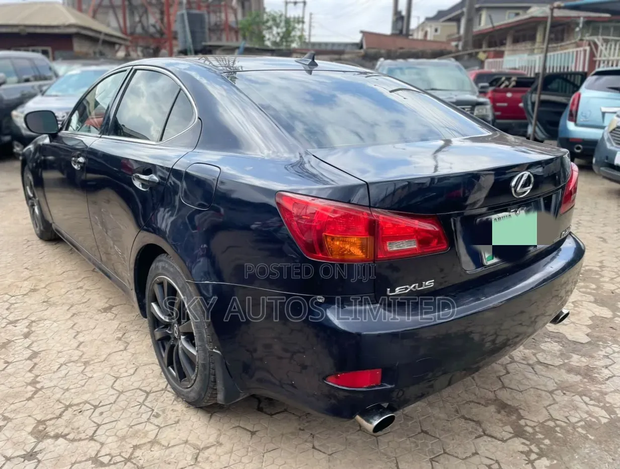 Lexus IS 250 2009 Blue