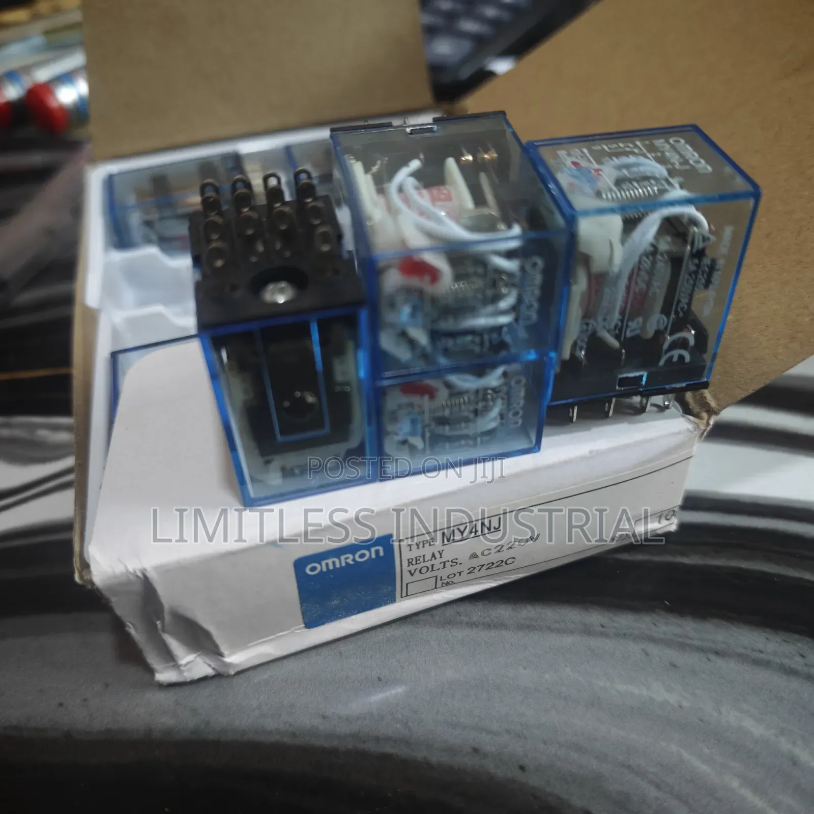 14pin 220v Omron Relay