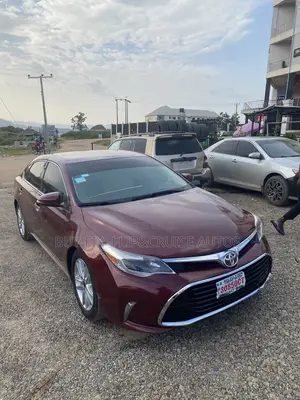 Toyota Avalon XLE FWDSedan (3.6L 6cyl 6A) 2016 Burgundy