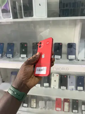 Apple iPhone 12 64 GB Red