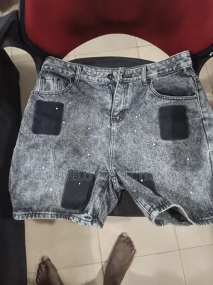 Stock Jeans