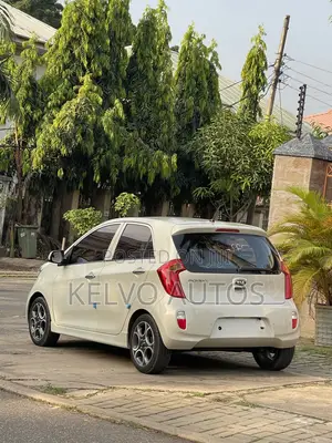 Kia Morning 2011 Off white