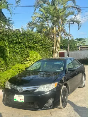 Toyota Camry LE 4dr Sedan (2.5L 4cyl 6A) 2012 Black