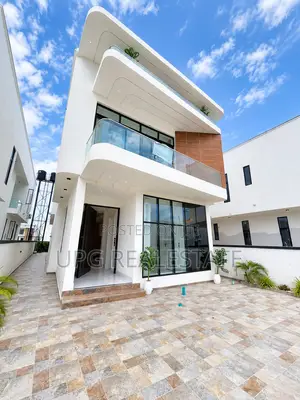 5bdrm Duplex in Sangotedo for sale