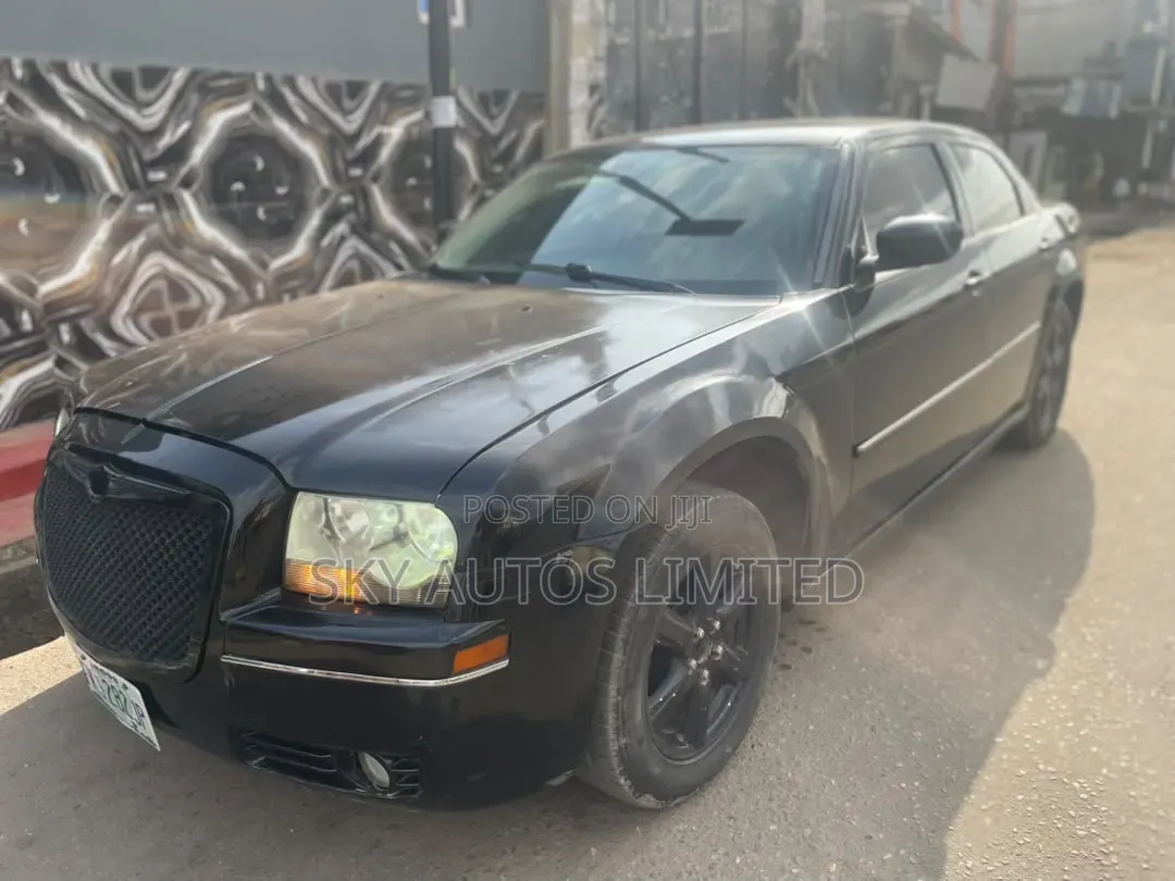 Chrysler 300 2010 Black