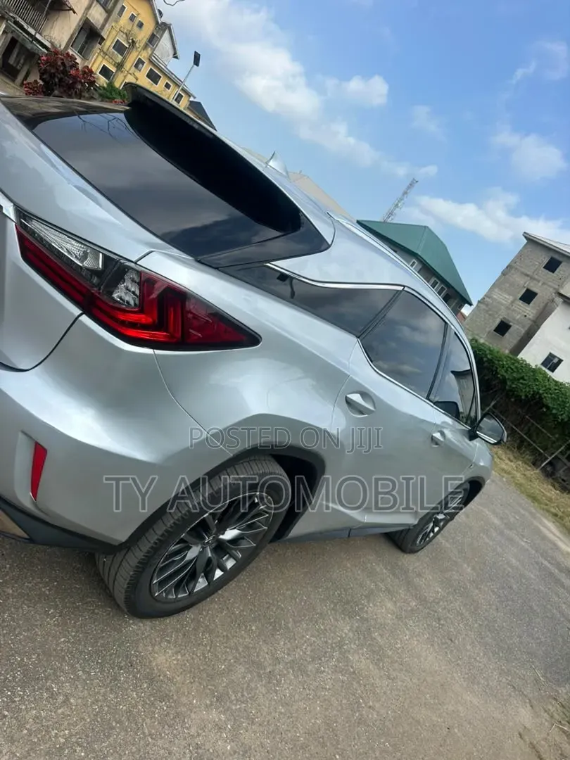 Lexus RX 2018 Silver