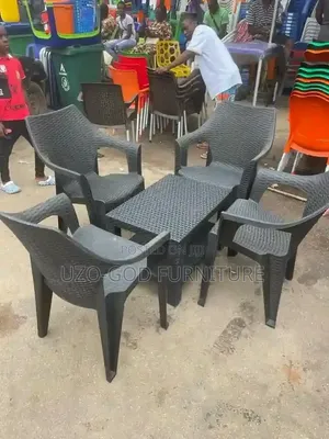 High Quality Plastic Center Table